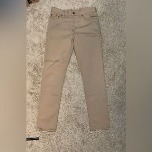 Banana republic traveler pants 

30x32